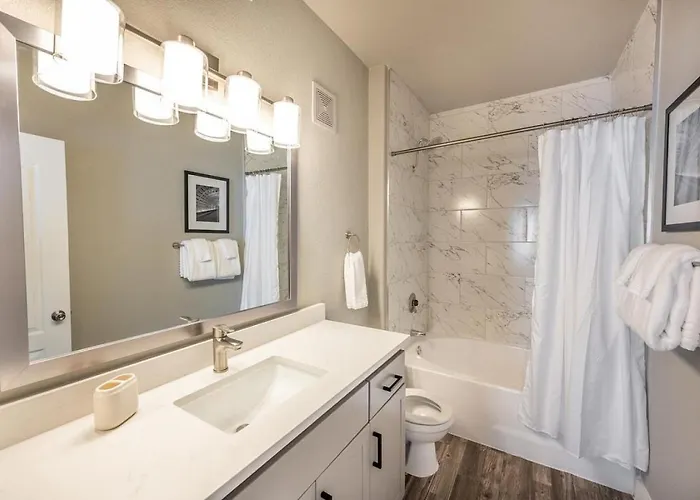 Landing - Modern With Amazing Amenities