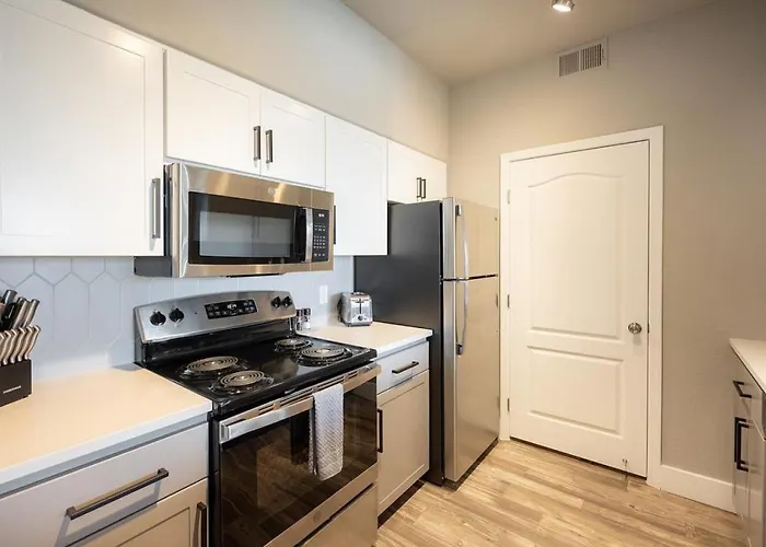 Apartment Landing - Modern With Amazing Amenities Phoenix