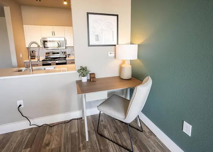 Landing - Modern With Amazing Amenities Apartment